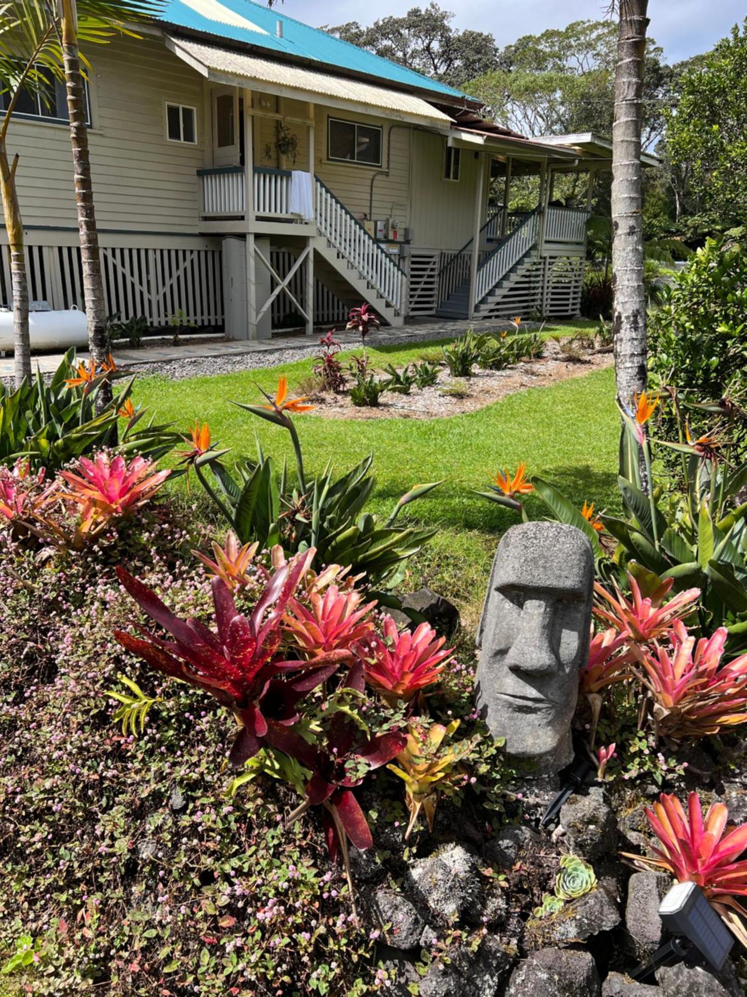 Aloha Junction Bed And Breakfast -Minutes Away From Hawaii Volcanoes National Park Exterior photo